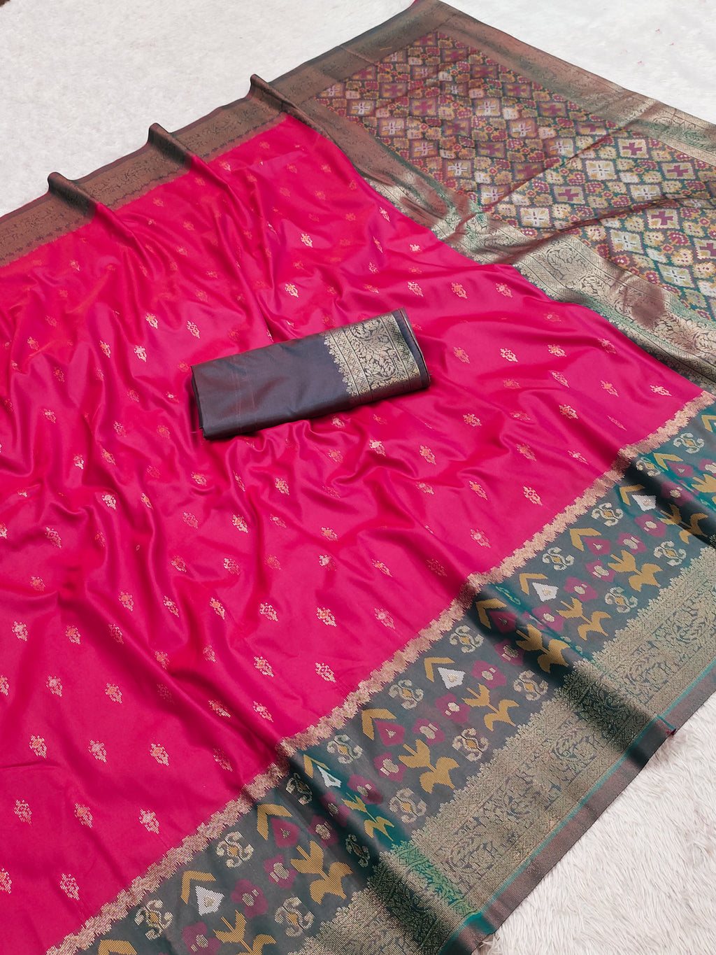 Rani Pink Silk Saree with Antique Zari Border and Traditional Woven Pallu